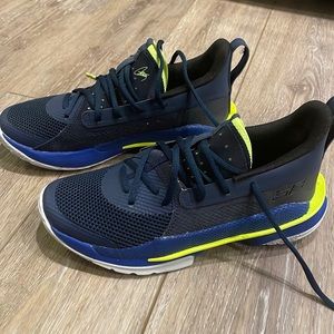 Under Armor Steph Curry sneakers